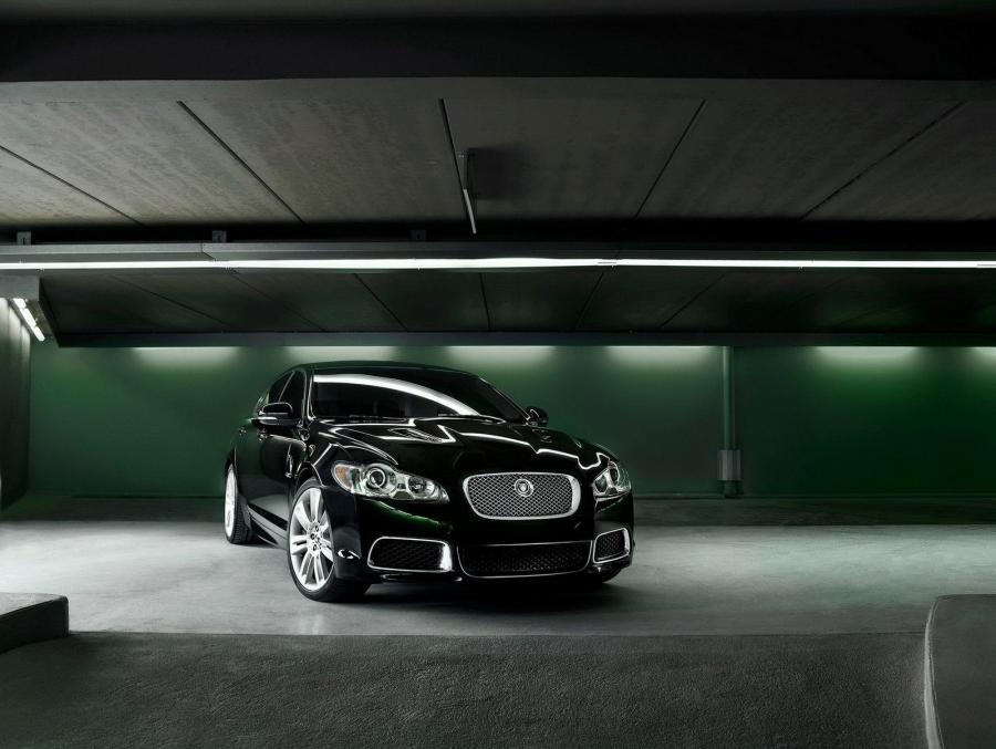  Jaguar XFR 2009 года  (фото 132 из 141)
